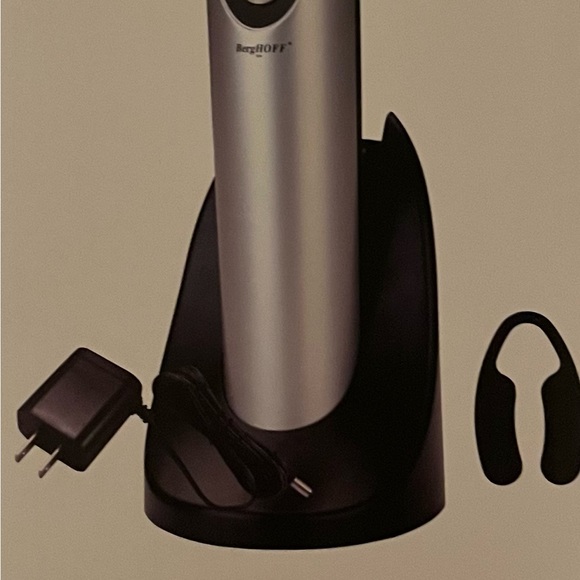BergHOFF Electric Wine Opener. New in packaging w/charger, stand, instructions. - Picture 10 of 11
